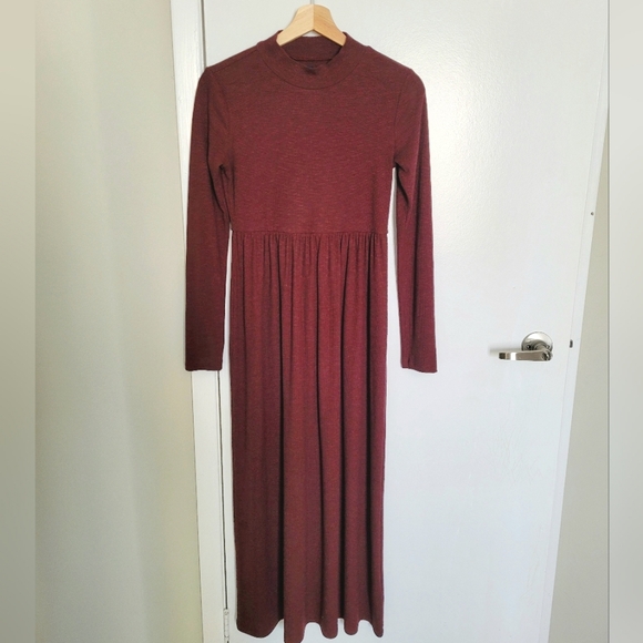 GAP Knit Maternity Dress - Picture 4 of 4